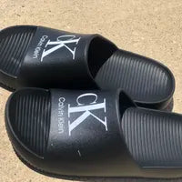 Claquette calvin klein