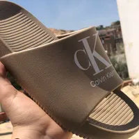 Claquette calvin klein