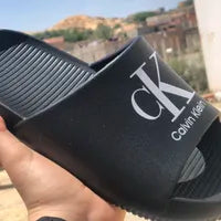 Claquette calvin klein